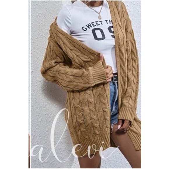 Cozy Open Front Oversized Cardigan - Picture 2 of 3